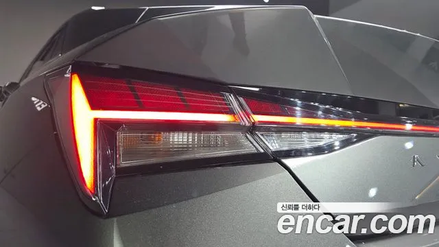 Hyundai AVANTE Avante (CN7) — Фото автомобиля 18