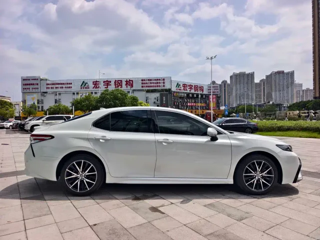 Toyota Camry — Фото автомобиля 5