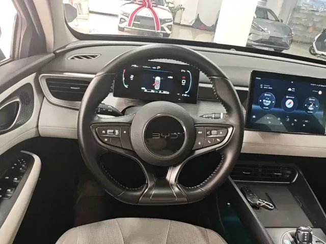 BYD Seal 05 DM-i — Фото автомобиля 10