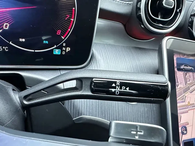 Mercedes-Benz C-Class — Фото автомобиля 16