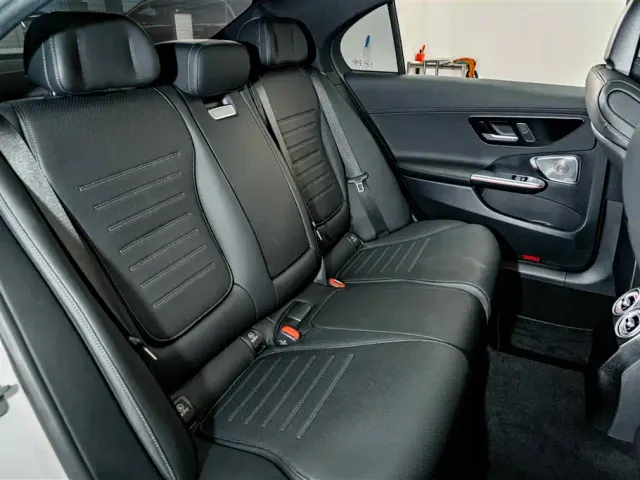 Mercedes-Benz C-Class — Фото автомобиля 20