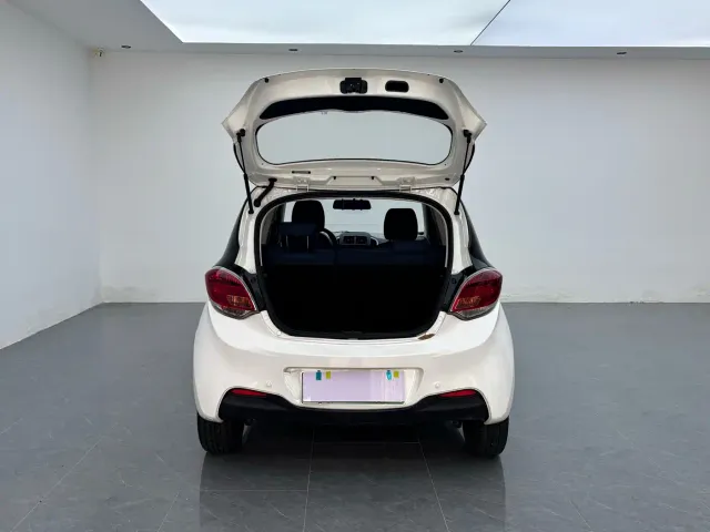 Changan Benben E-Star — Фото автомобиля 15