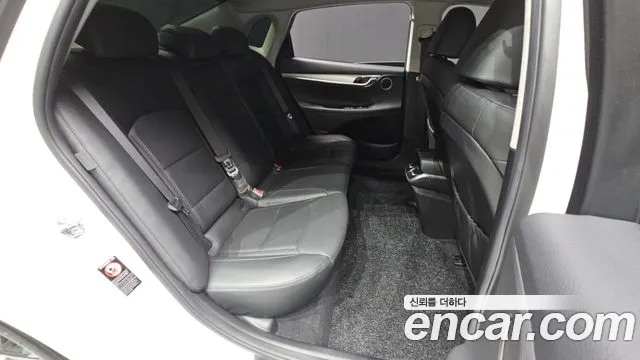 Hyundai Grandeur Grandeur (New) — Фото автомобиля 17