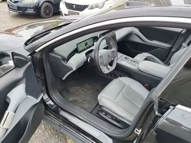 Nio ET5 Touring — Фото автомобиля 15