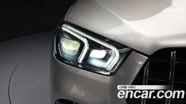 Mercedes-Benz GLE-Class — Фото автомобиля 19