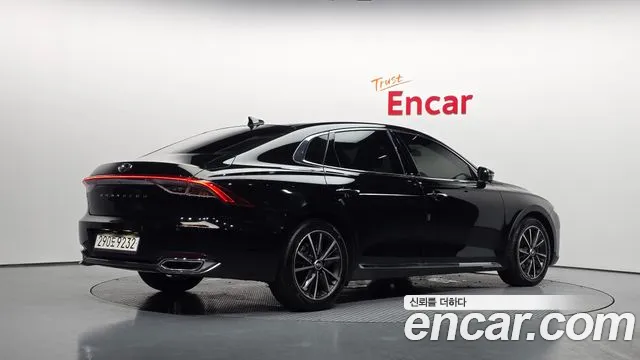 Hyundai Grandeur Новый Grandeur IG — Фото автомобиля 2