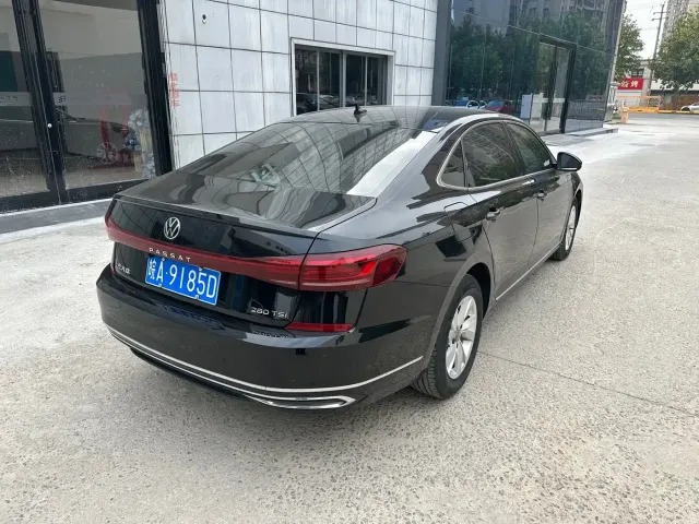 Volkswagen Passat — Фото автомобиля 5