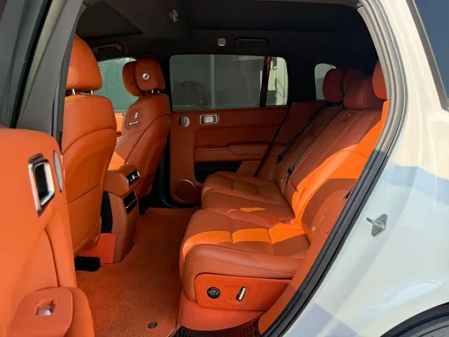 Li Auto L7 — Фото автомобиля 14