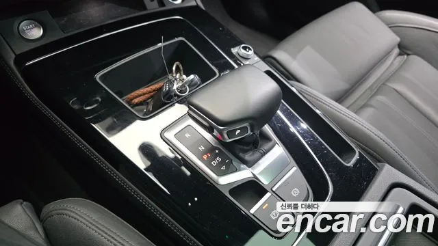 Audi Q5 FY — Фото автомобиля 12
