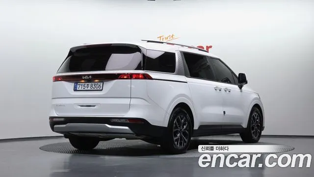 Kia Canival Carnival 4 поколение Дизель 11 мест Prestige — Фото автомобиля 2