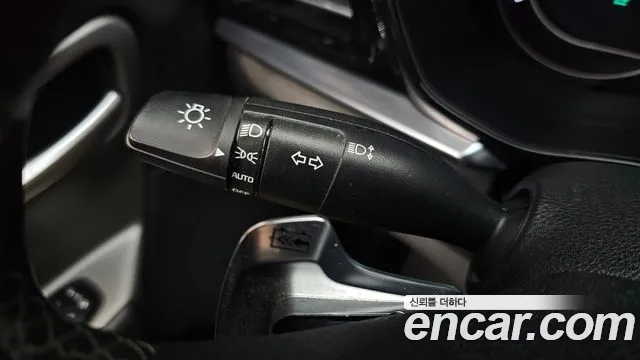 Kia Niro — Фото автомобиля 24