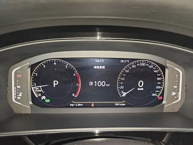 Volkswagen Passat — Фото автомобиля 11
