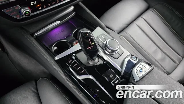 BMW 5-Series — Фото автомобиля 6