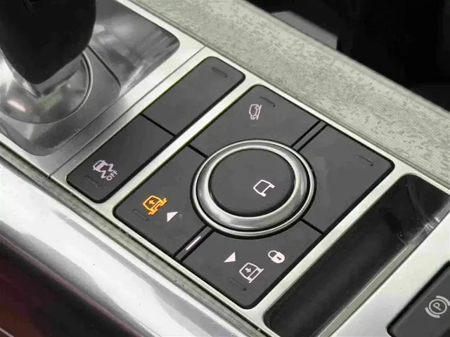 Land Rover Range Rover Sport — Фото автомобиля 21