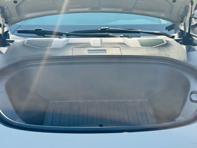 Xiaomi SU7 — Фото автомобиля 17
