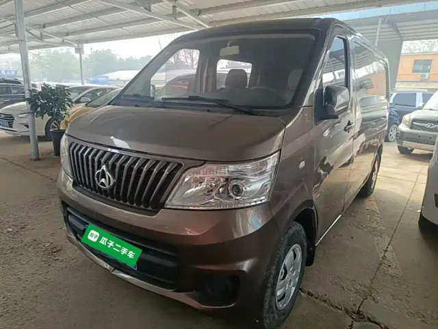 Фотография автомобиля — Changan Ruixing M60