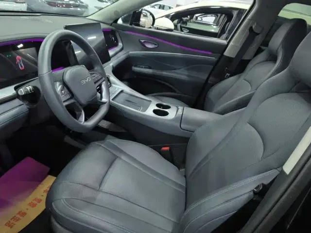 BYD Hai Shi 07 DM-i — Фото автомобиля 9
