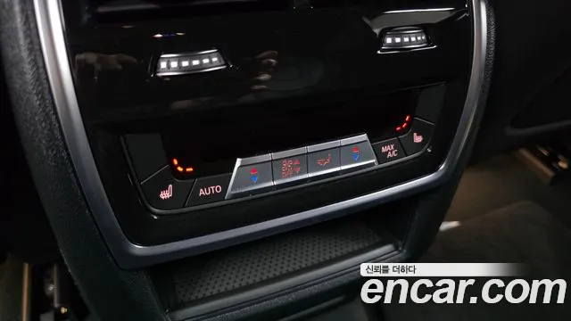 BMW XM G09 — Фото автомобиля 28