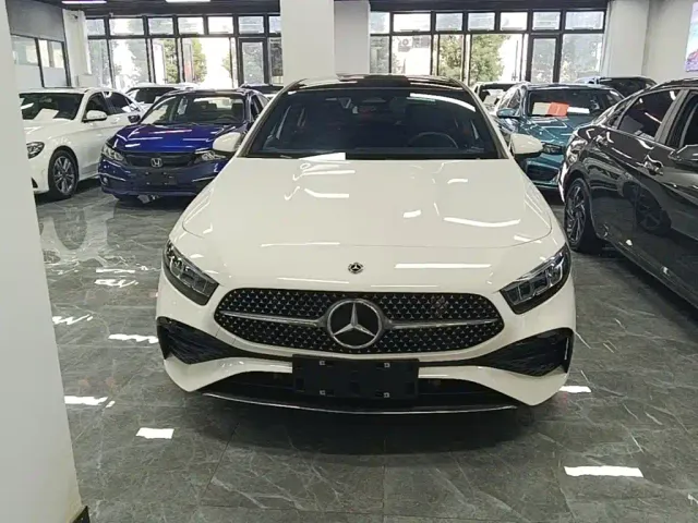 Mercedes-Benz A-Class — Фото автомобиля 2
