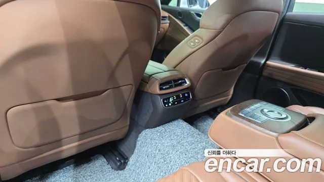 Genesis G80 Бензин 3.5 турбо AWD — Фото автомобиля 28