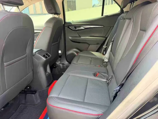 Buick Envision S — Фото автомобиля 5