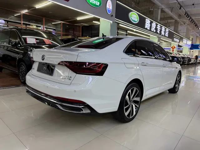 Volkswagen Sagitar — Фото автомобиля 6