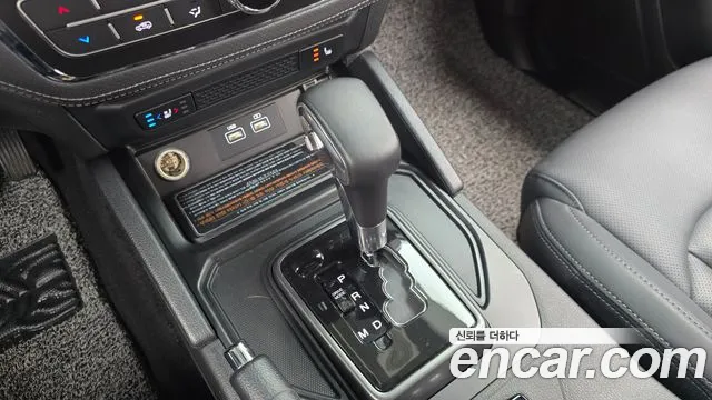 KG_Mobility_Ssangyong Rexton Новый Rexton Sport Khan Дизель 2.2 4WD — Фото автомобиля 9
