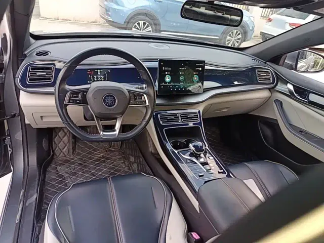 BYD Qin PLUS — Фото автомобиля 9