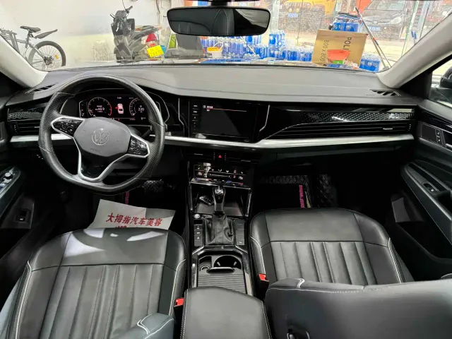 Volkswagen Passat — Фото автомобиля 13