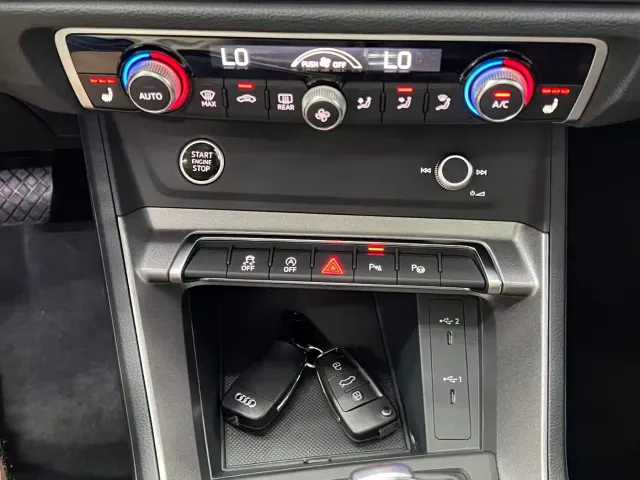 Audi Q3 — Фото автомобиля 12