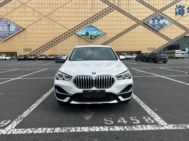 BMW X1 — Фото автомобиля 2