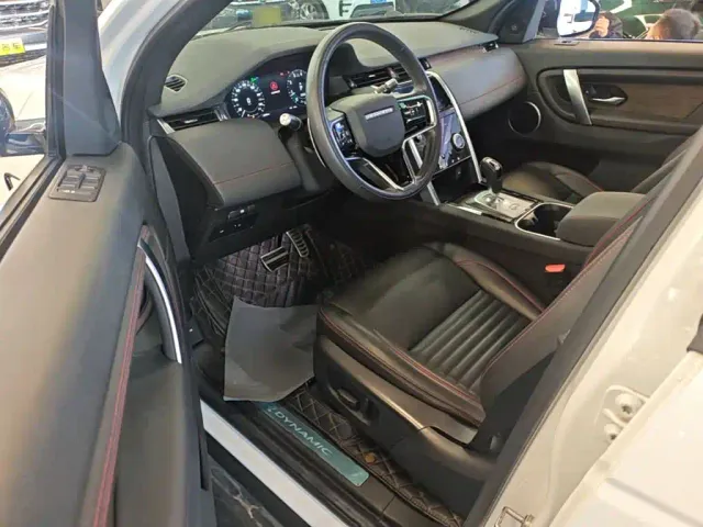 Land Rover Discovery Sport — Фото автомобиля 15
