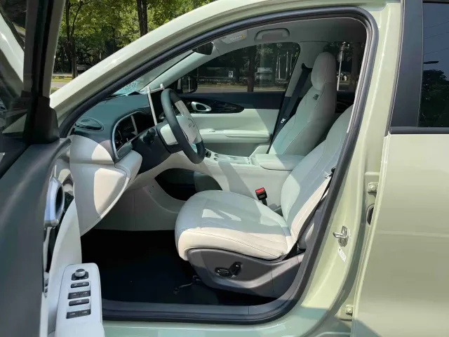 Geely Starry Wish — Фото автомобиля 8
