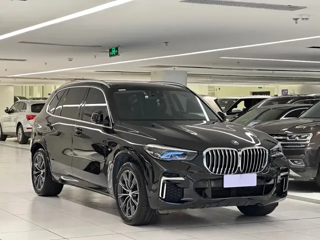 BMW X5 — Фото автомобиля 3