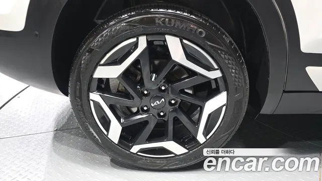 Kia Seltos Новый Seltos Бензин 1.6 турбо 2WD — Фото автомобиля 5