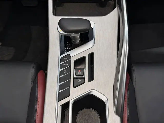 Geely Binyue — Фото автомобиля 22