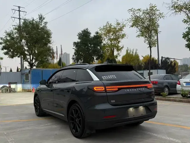 Leapmotor C11 — Фото автомобиля 7