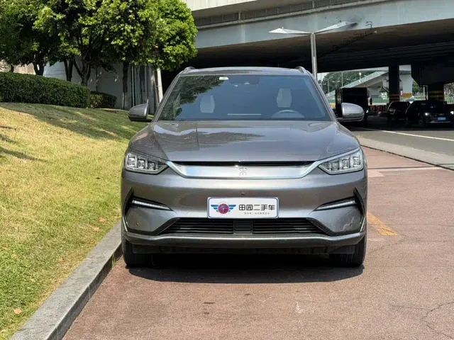 BYD Song PLUS — Фото автомобиля 2