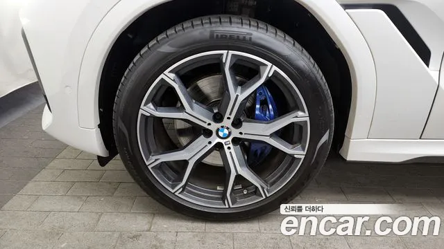 BMW X6 xDrive40i M Sport — Фото автомобиля 5