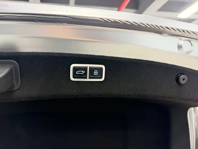 Genesis Pure Electric G80 — Фото автомобиля 24