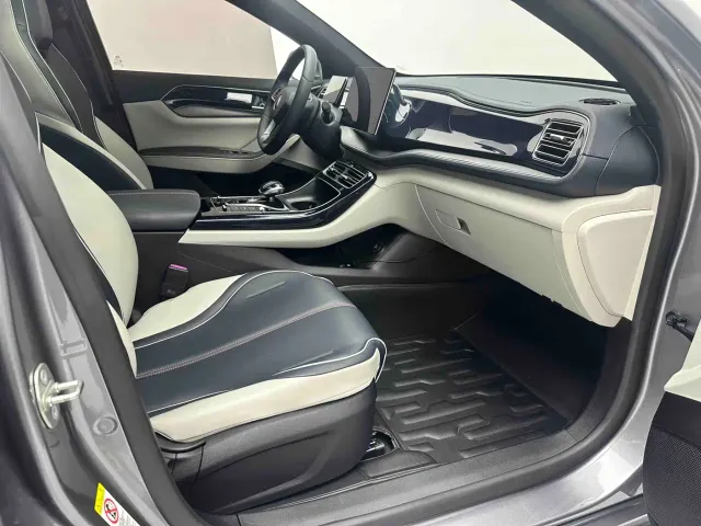 BYD Qin PLUS — Фото автомобиля 16