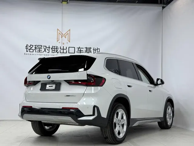 BMW X1 — Фото автомобиля 4