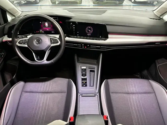 Volkswagen Golf — Фото автомобиля 11