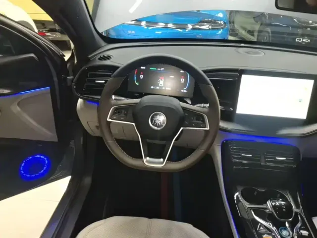 BYD Qin PLUS — Фото автомобиля 10