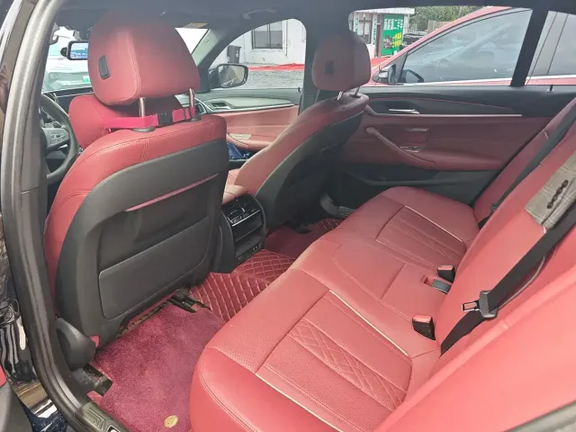 BMW 5 Series — Фото автомобиля 8