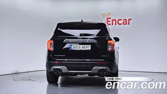 Ford Explorer Generation 6 — Фото автомобиля 4