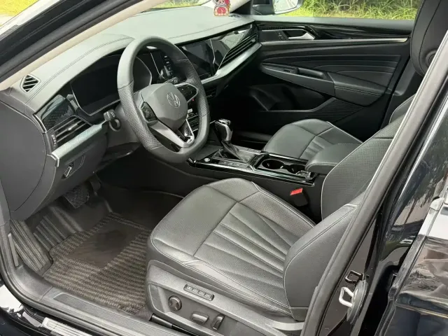 Volkswagen Passat — Фото автомобиля 4