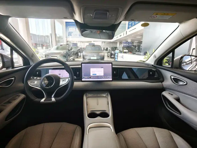 BYD Sealion 05 EV — Фото автомобиля 6