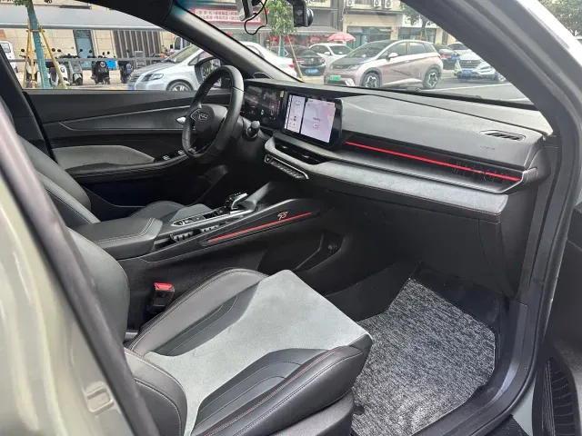 Geely Binrui — Фото автомобиля 14