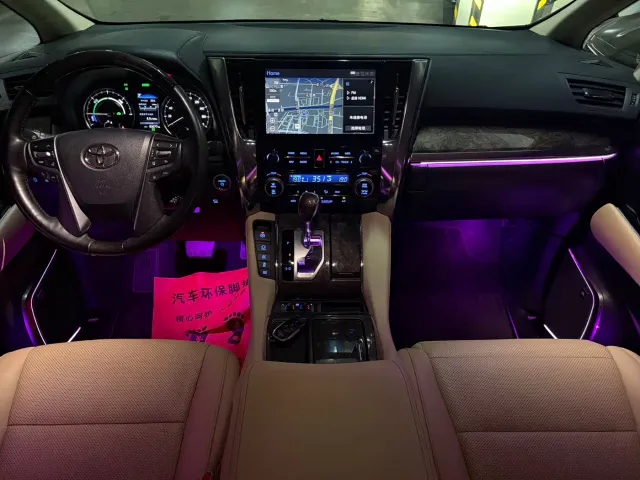 Toyota Vellfire — Фото автомобиля 11